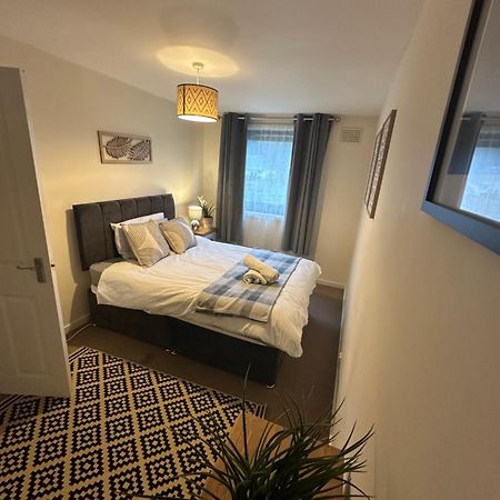 Spacious 3 Bedroom Flat Close To City Center Dalneigh エクステリア 写真